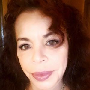 Meet your Posher, Elvira